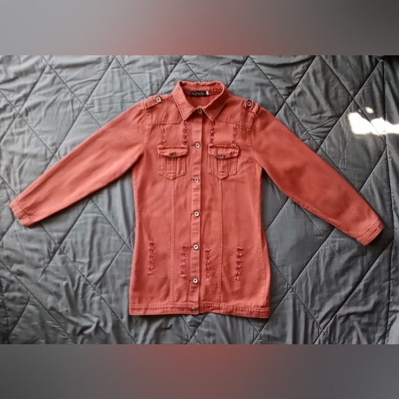 Women's Nadasha Rust Colored Denim Jean Jacket Distressed Button up Collared - Picture 9 of 16